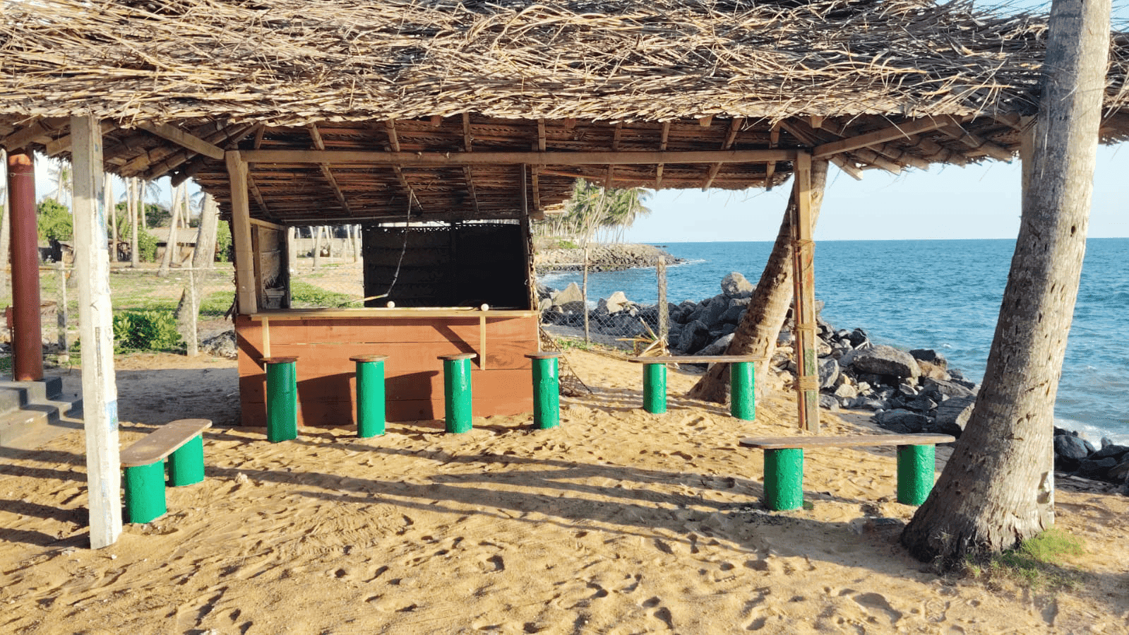 Beach hut